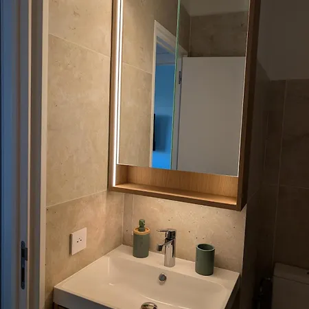 Apartment T2 Cosy Proche De - A 2 Min A Pied De La Cagnes-sur-Mer