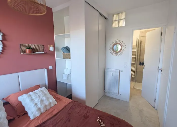 T2 Douillet Proche De - Acces A Pied Apartament